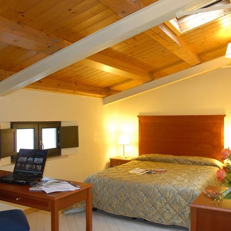 Park Hotel Villa Americana Роди Гарганико Екстериор снимка