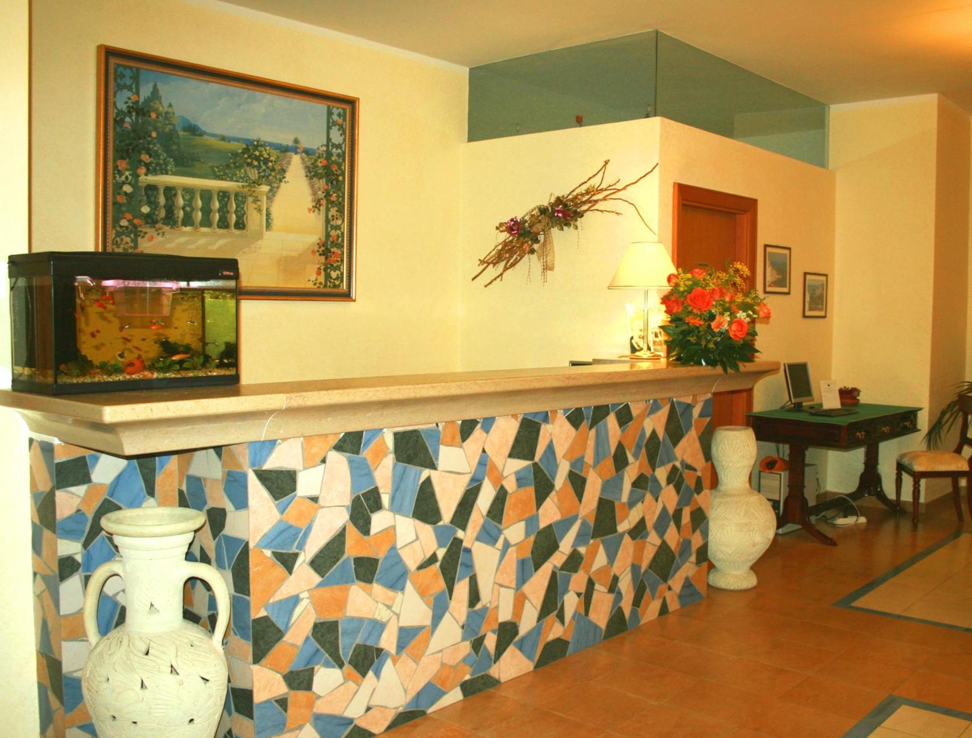 Park Hotel Villa Americana Роди Гарганико Екстериор снимка