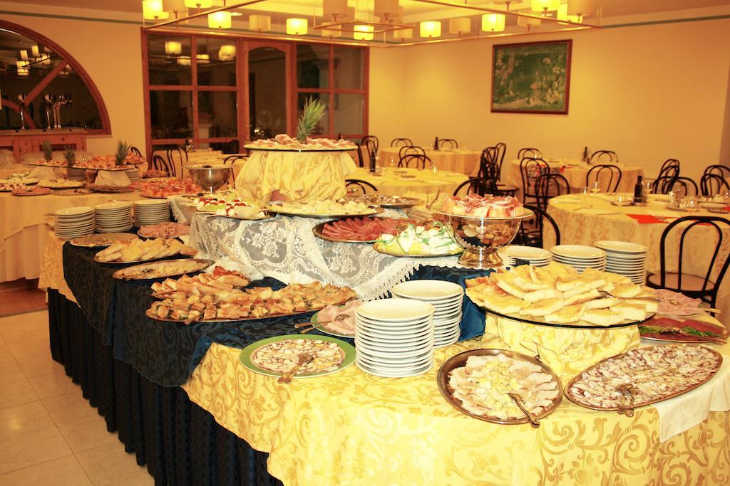 Park Hotel Villa Americana Роди Гарганико Екстериор снимка